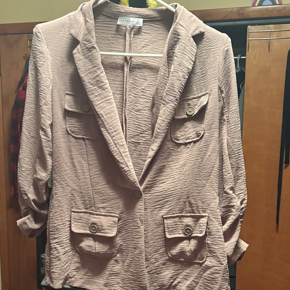 Elegant Women's Textured Blazer in Blush